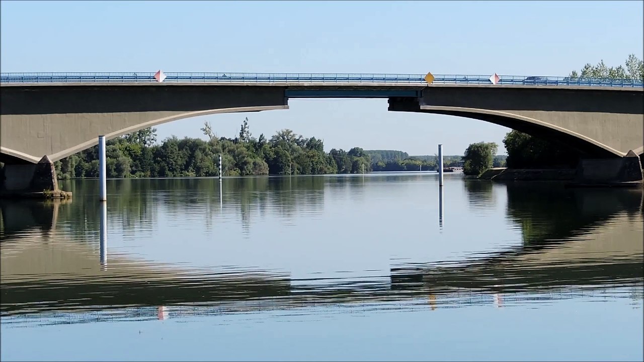 Le BELIER +GERGY et GENLIS au Pont de Saint Romain des Îles c