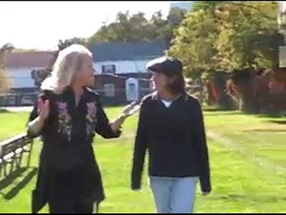 Jennie McNulty's Extra Mile with Vickie Shaw