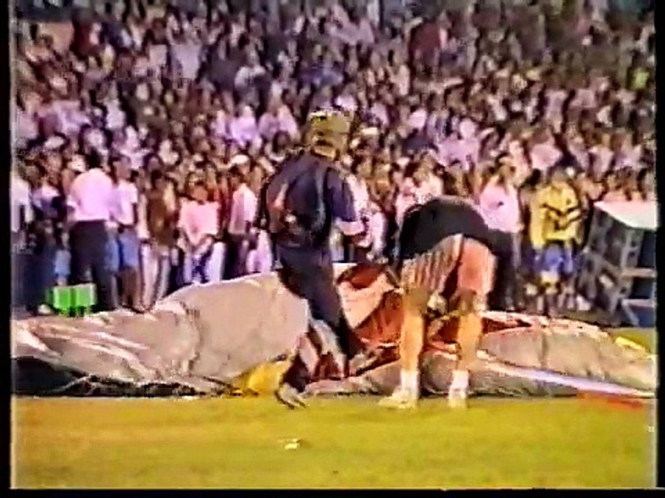 שיר הבטלנים בטקס הפתיחה למשחקי המכביה 1989