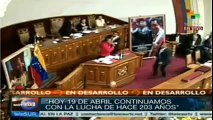 Hombre se cuela en la tribuna e interrumpe el discurso de Maduro