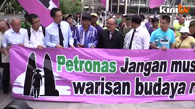 500km walk ends at KLCC