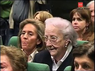 Aguirre preside entrega  medalla  Real Sociedad Geográfica