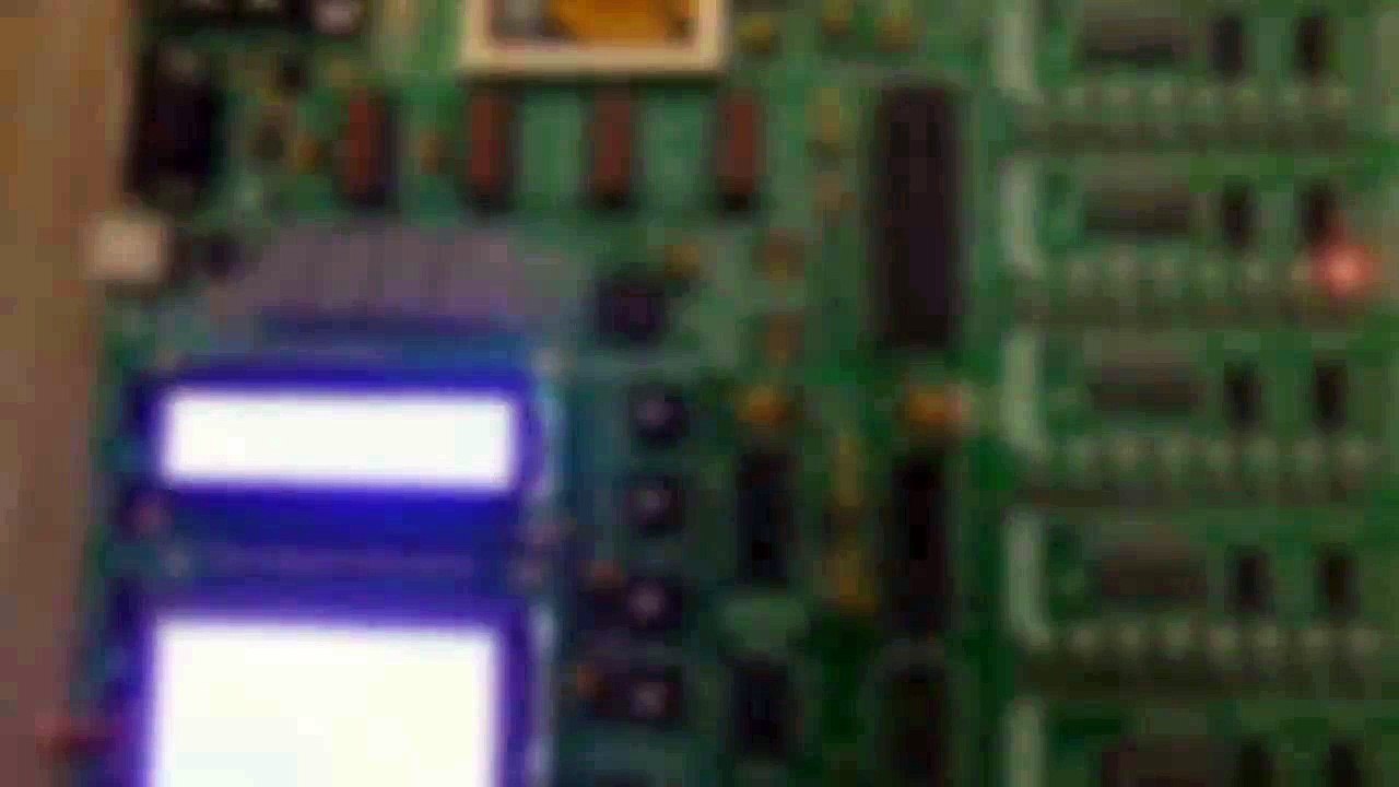 Faire un chenillard en programmant un PIC avec MikroC