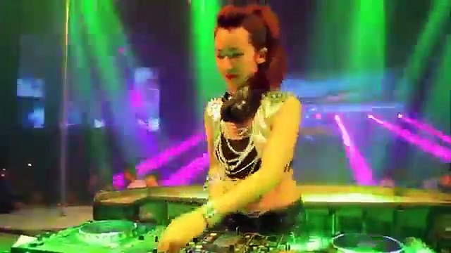 Dj Trang Moon diễn tại New Phương Đông full