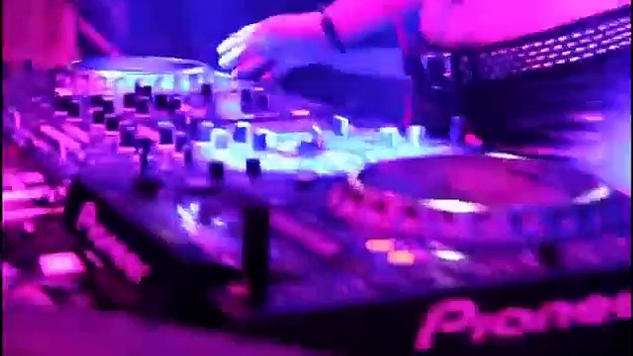 DJ Trang Moon DJ Tít so tài The Remix