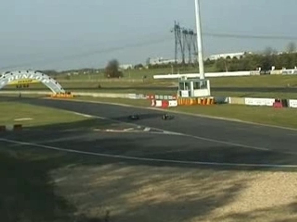 Chute Titi ZX7R circuit Carole