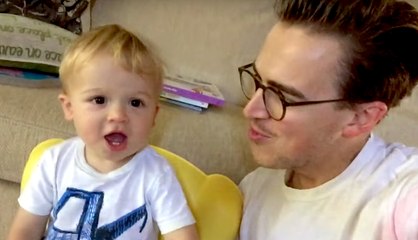 Dad and Baby Do a Duet to Justin Bieber's "Baby" | What's Trending Now