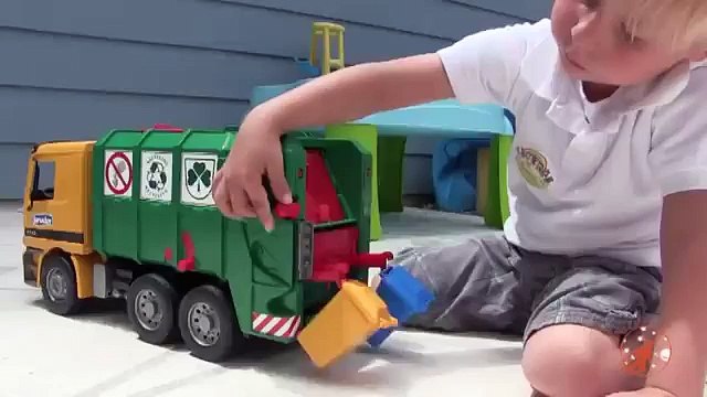 Toy Garbage Truck Videos for Children Toy Bruder Garbage Trucks for Kids with Truck Wash