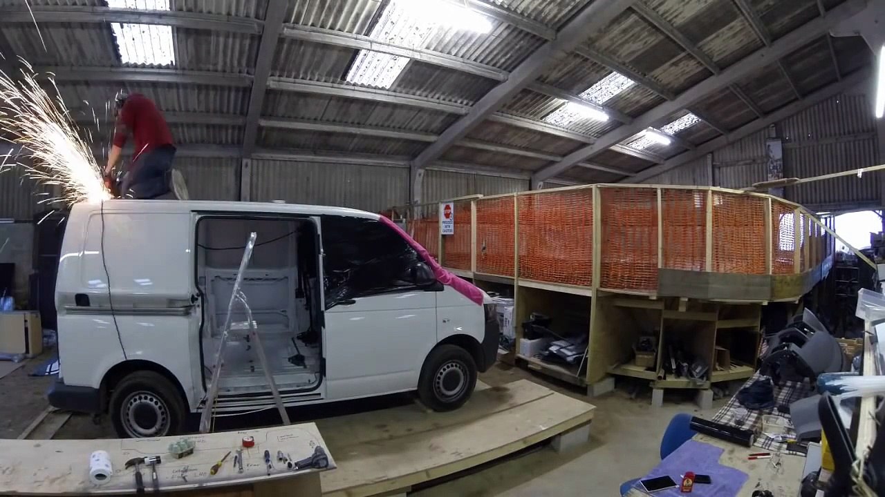 VW T5 Transporter Umbau zum VW California - Conversion Part I