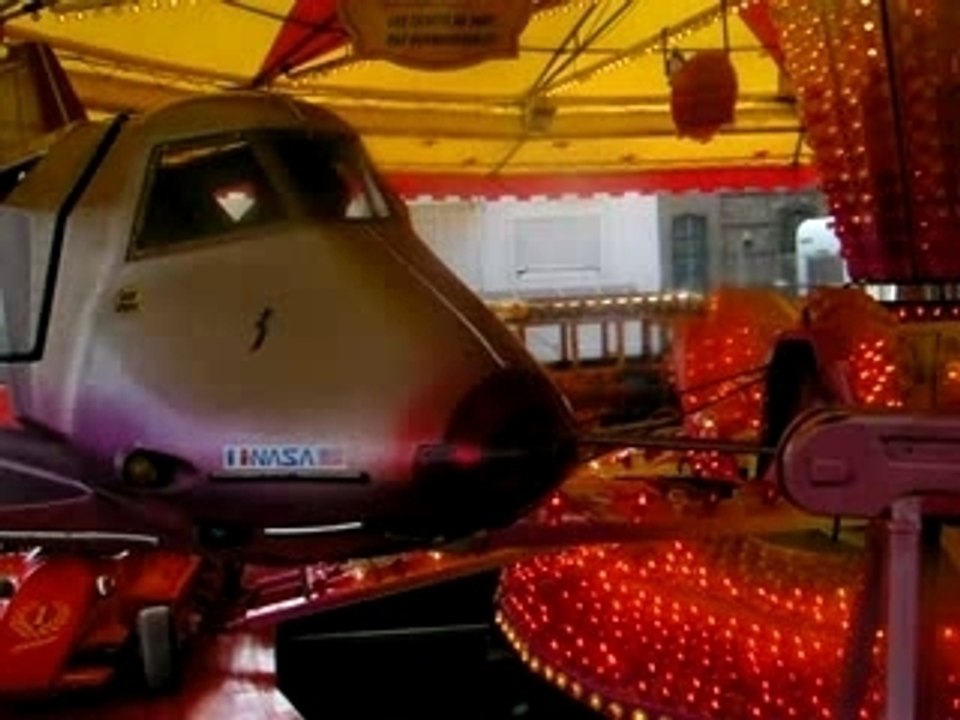 Bébé au manège (2)