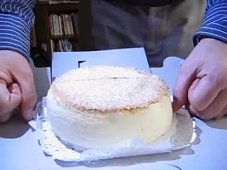 How to cut a cheese cake from Zanze's Cheesecake