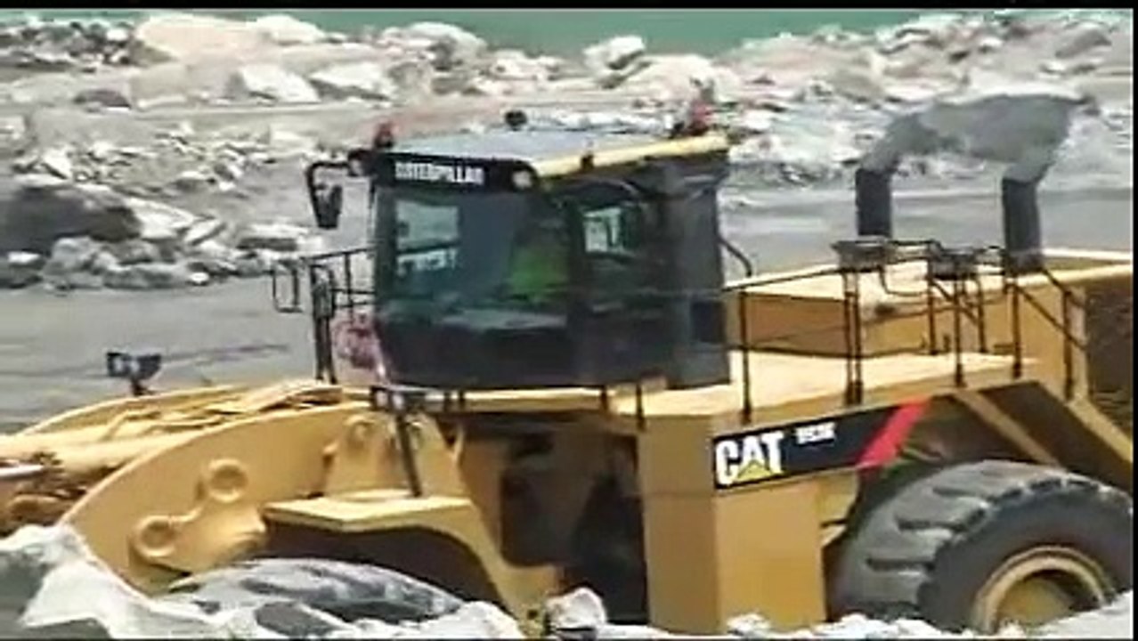 Cat 993K Large Wheel Loader Pre-Shift Walkaround