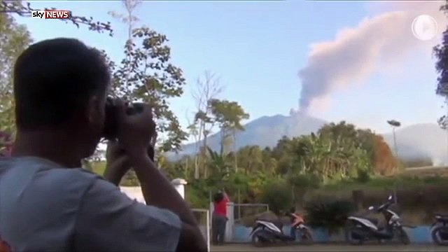 Volcano Shuts Down Tourist Island Flights