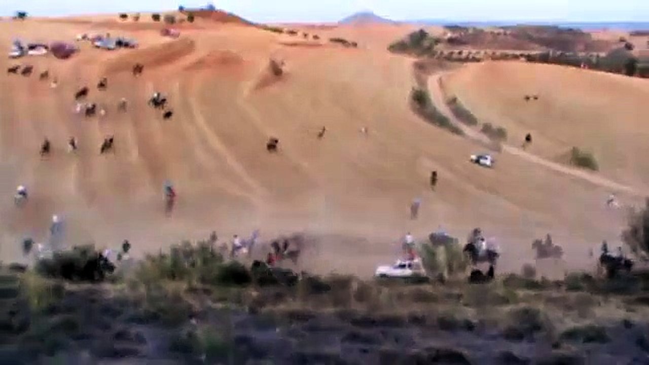 cogida en encierro campo de alarilla a un caballo