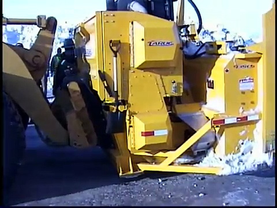 Casper's Truck Equipment: Appleton Larue Snow Blower Demo