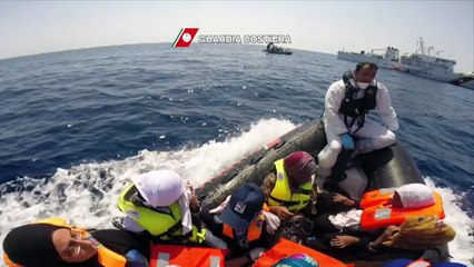 Crianças migrantes no Mediterrâneo