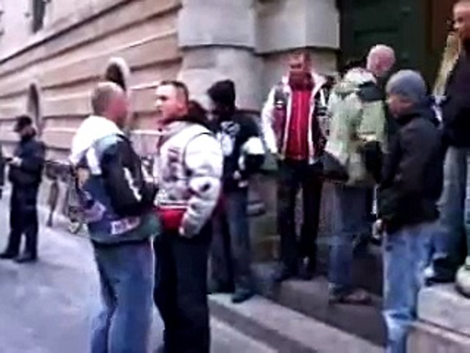 Hells Angels & AK81 byretten