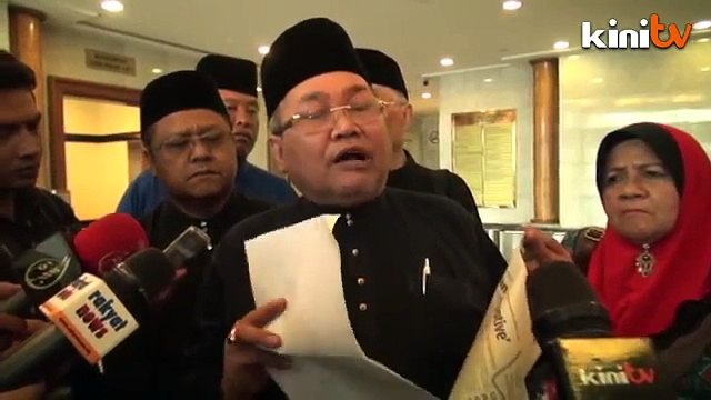 PERKASA mahu Najib pecat menteri jaga perpaduan