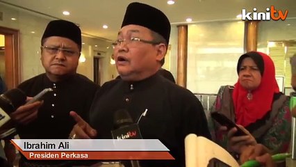 Скачать видео: Bantah hudud: PERKASA beri amaran pada MCA