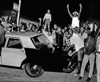 Retour sur les émeutes de Watts cinquante ans après