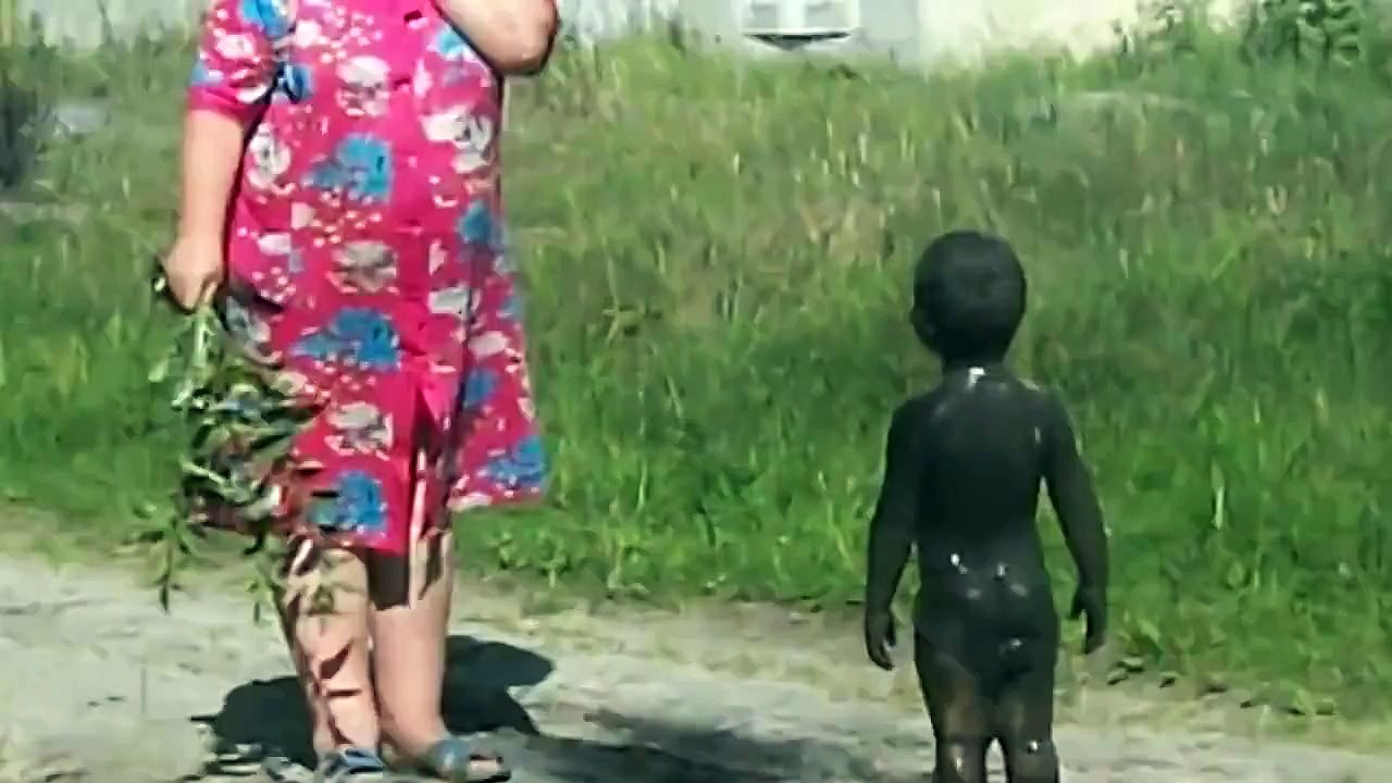 дети в грязи | children in the mud