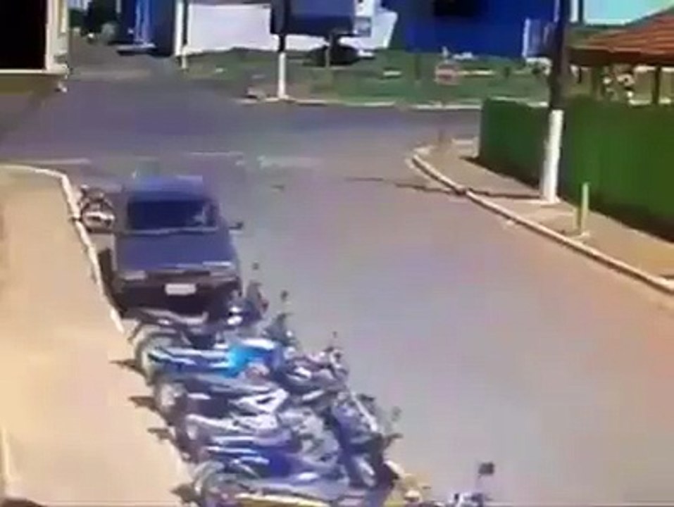 incroyable tu n'as pas de super-pouvoirs comme superman