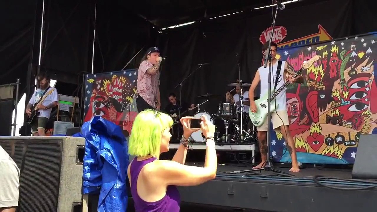Neck Deep - Losing Teeth LIVE 6/28/15