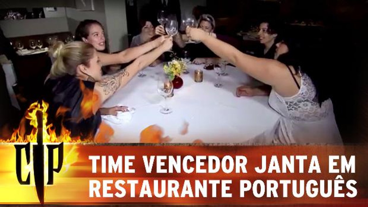 Time vencedor janta em restaurante Português