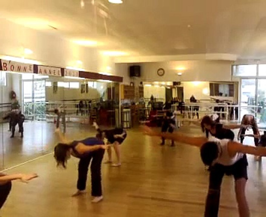 Stage de danse avec HUGUES SALGAS- Echauffement cours avancé