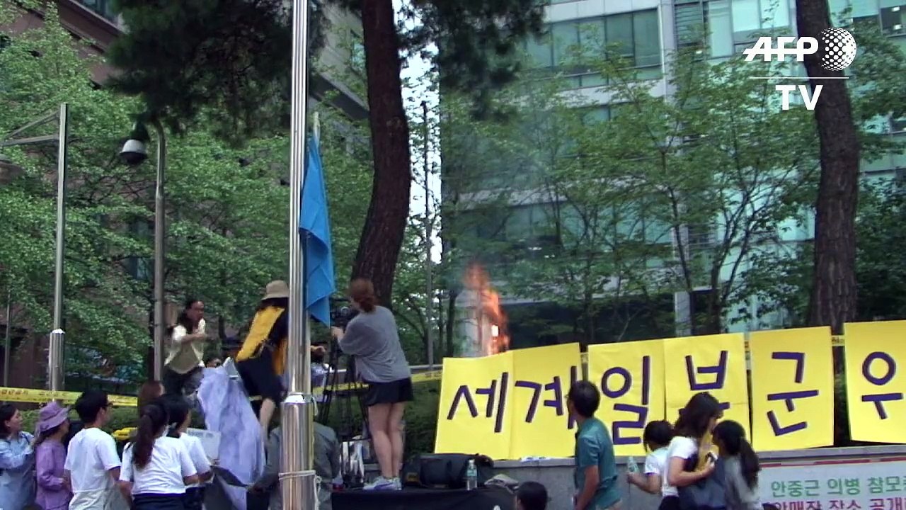 Immolation par le feu devant l'ambassade japonaise à Séoul