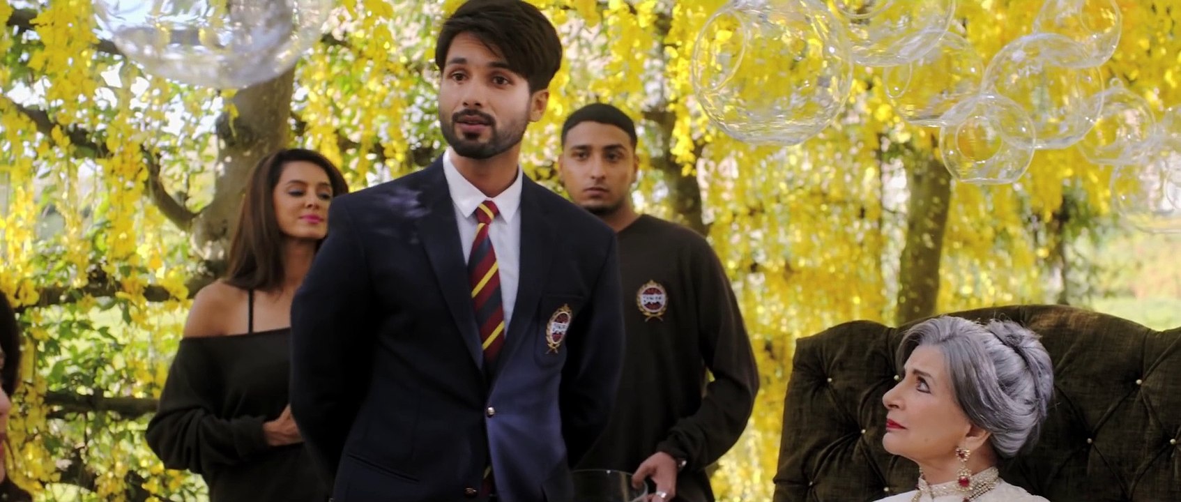Shaandaar - Official Trailer - Alia Bhatt - Shahid Kapoor -