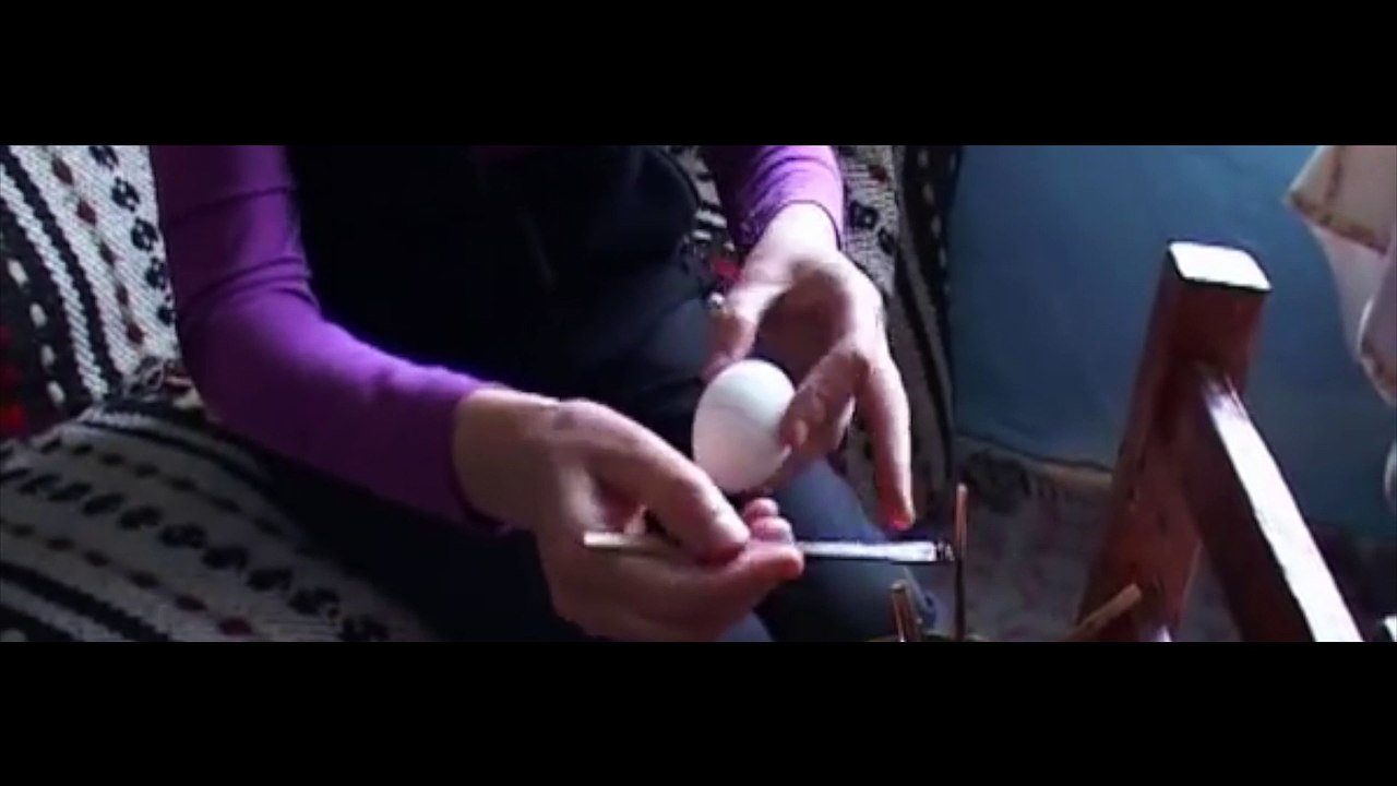 [THESAURUS]  Incondeierea ouãlor - Painting Eggs for Eastern