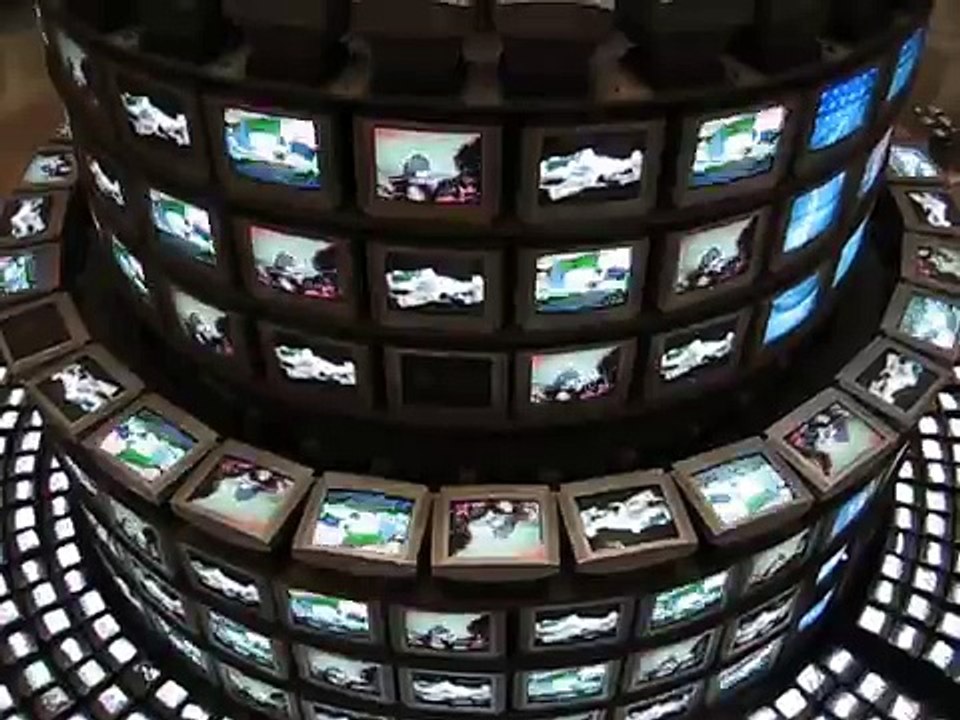 Dadaikseon (The More the Better) Installation by Nam June-Paik