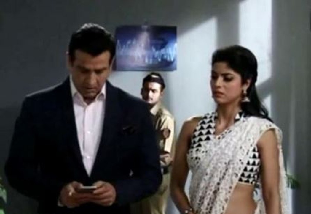 Itna Karo Na Mujhe Pyaar - 12 August 2015 - Full episode