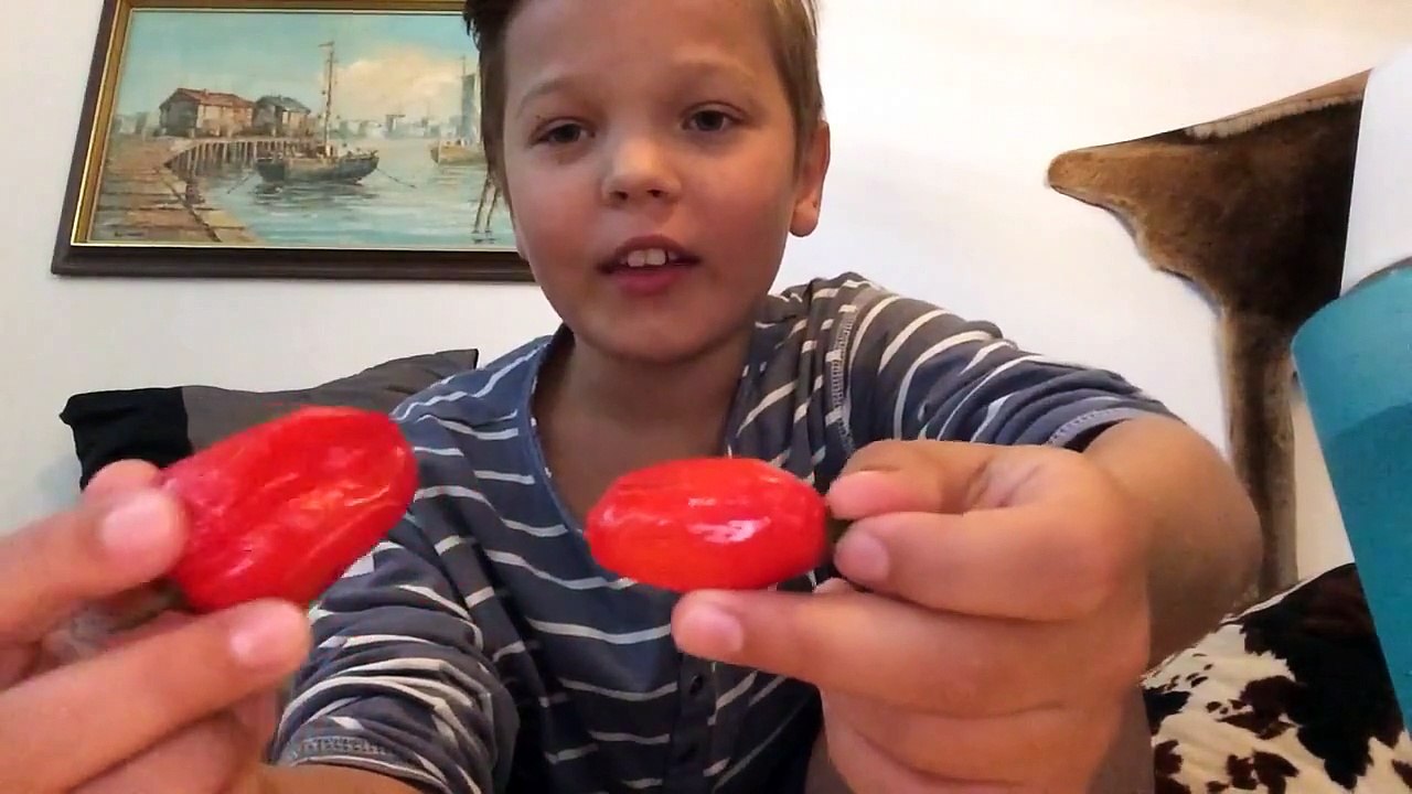 12 years Old Boy eating habanero! (Swedish) - video Dailymotion