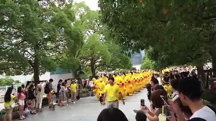 Cientos de personas se disfrazaron de 'Pikachu' para recorrer las calles de Japón