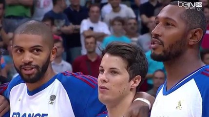 Quand l’équipe de France chante la Marseillaise a cappella