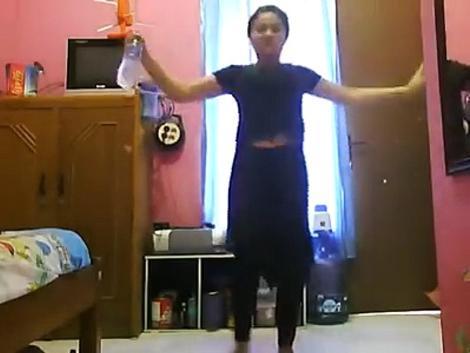 Indonesian Girl Dancing Chikni Chameli