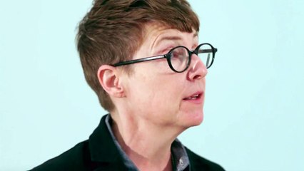 Exploring Materials, Money, and Crisis in Quaytman's Work 🖼️