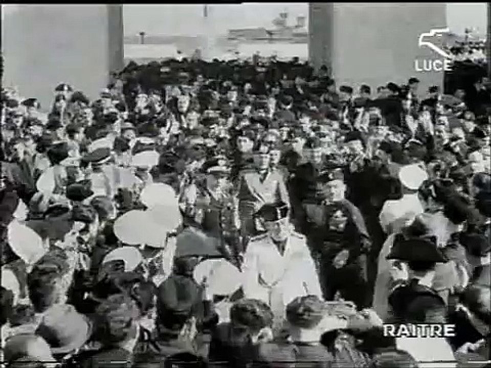 discorso contro il razzismo a bari - mussolini