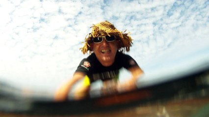 Bike e Sup nos mares e praia de Ubatuba, SP, Brasil