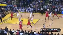 Dwight Howard dunks on Jermaine Oneal