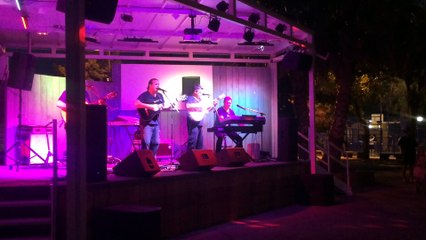 Un soir au Marsouins , on peut y trouver ...