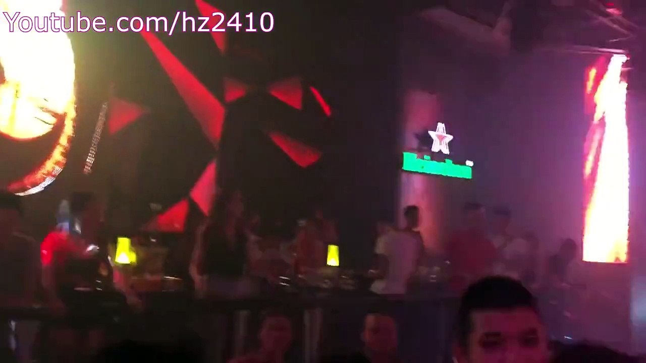 DJ Trang Moon _ DJ Đại Bé quẩy cực sung trong bar club