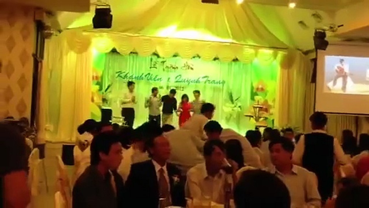 Đám cưới Viễn