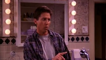 Everybody loves Raymond - Monkey Fight in the Bathroom