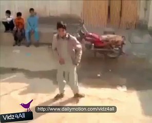 Michal JAcksOn maR gya JaRaseem ChOr gya