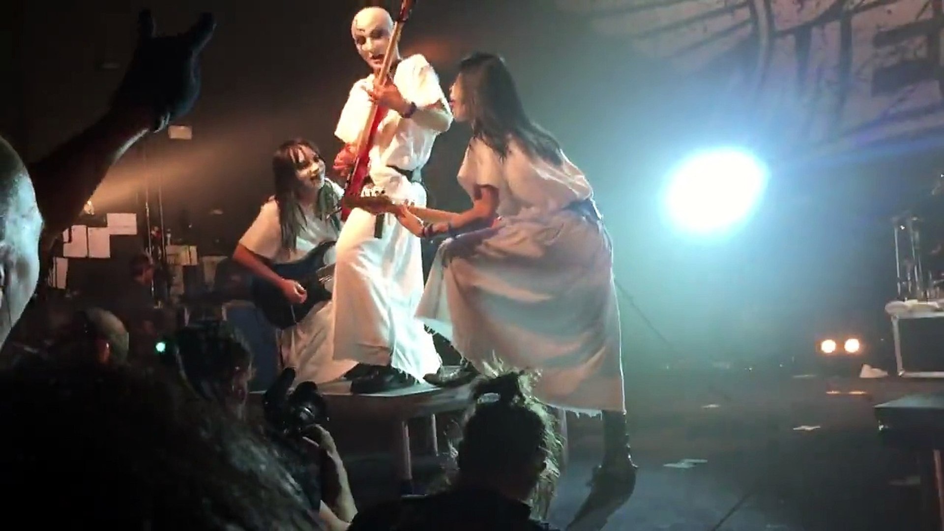 Babymetal Catch Me If You Can With Kami Band Instrumental La Laiterie Strasbourg 60fps Video Dailymotion