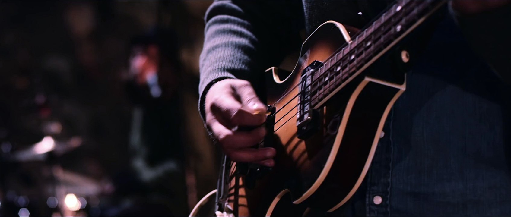 Kaleo Way Down We Go (LIVE in a volcano) video Dailymotion