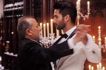 Shahid overacted when he shared screen space with his father